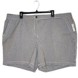 NWT Talbots 7" black and white gingham relaxed chino shorts. Plus size 20W